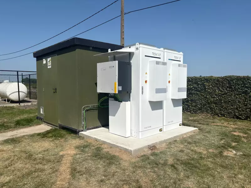 Batterijen en zonnepanelen-bouw-technics-4 - 