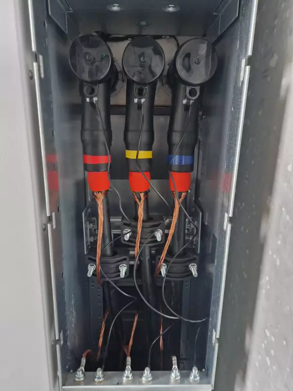 Hoogspanningscabines-bouw-technics-12 - 