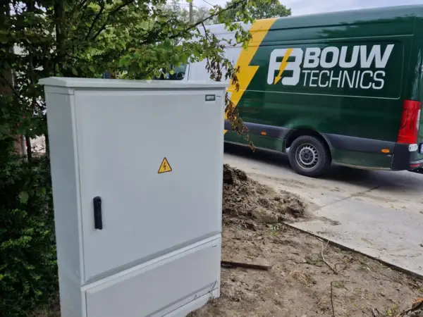 voetpadkast-laagspannings-aansluiting-veurne-3 -  - Voetpadkasten en laagspanningsaansluiting