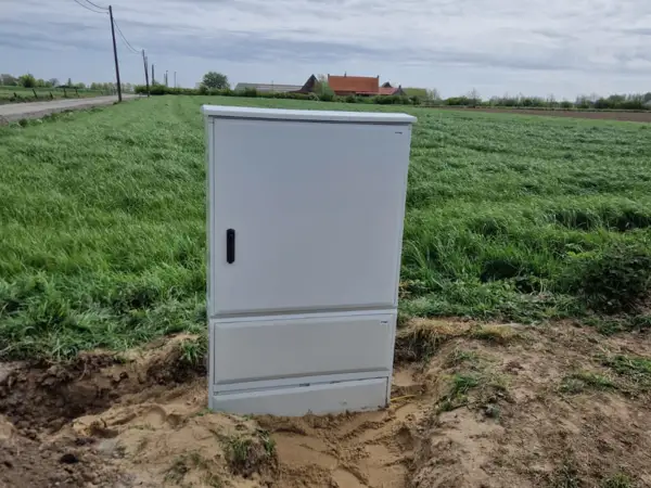 voetpadkast-laagspannings-aansluiting-veurne-6 -  - Voetpadkasten en laagspanningsaansluiting